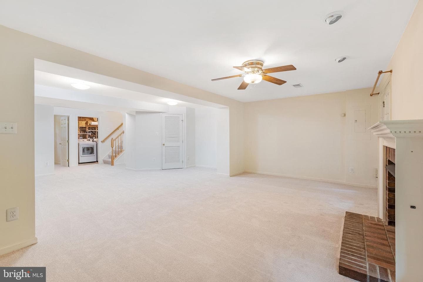 7716 Effingham Square photo 31