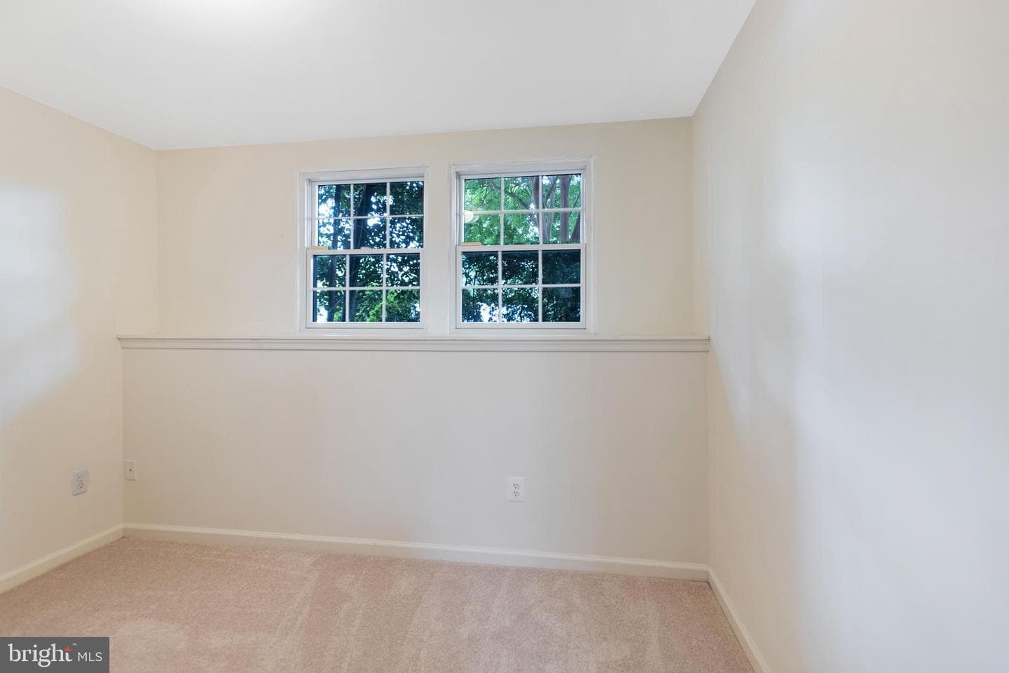 7716 Effingham Square photo 35