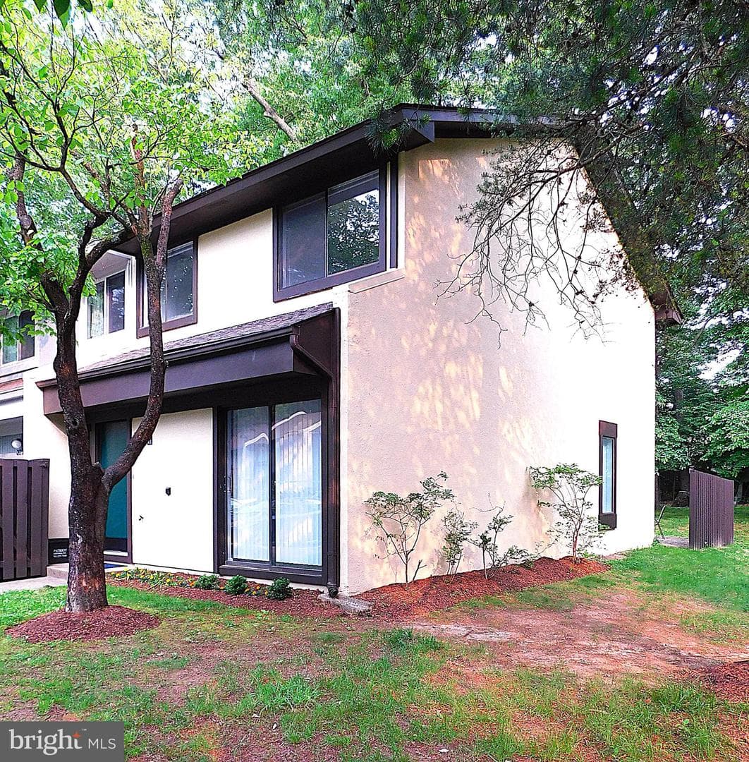 2241 Cartwright Place photo 4
