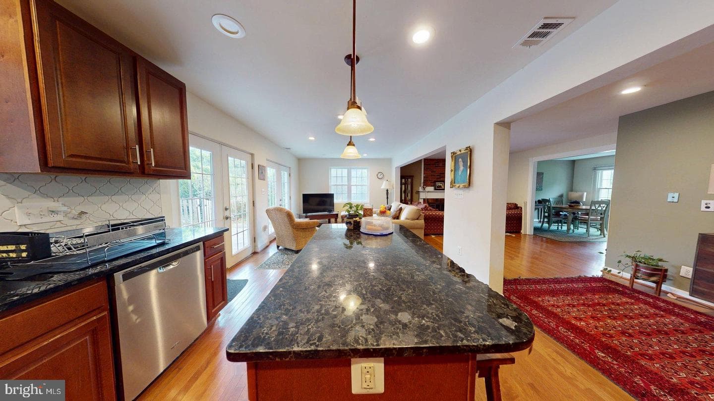 6219 Erman Street photo 9