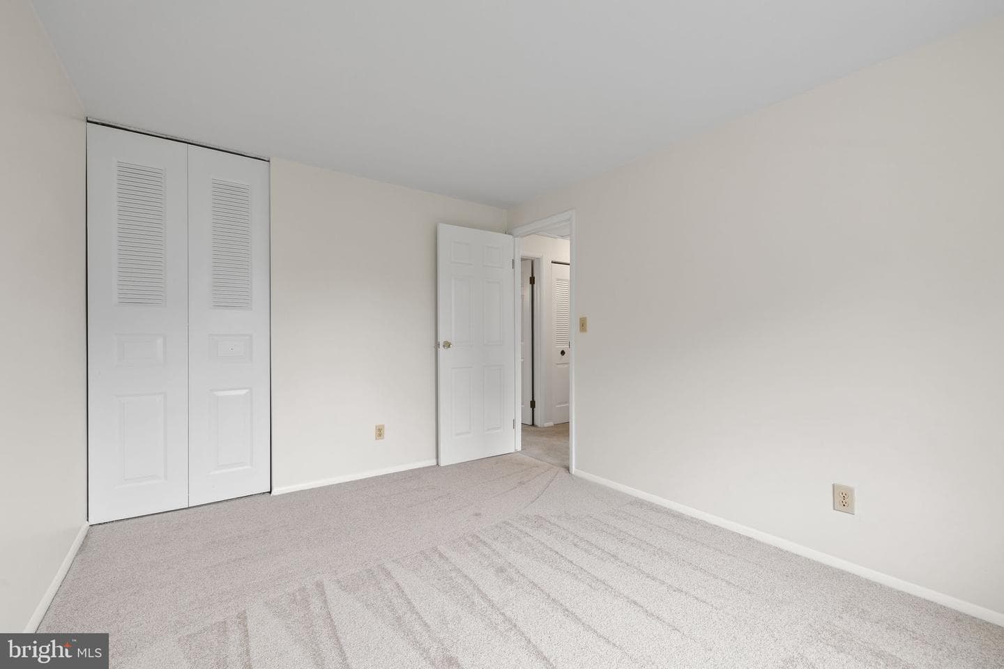 10729 Freds Oak Court photo 14
