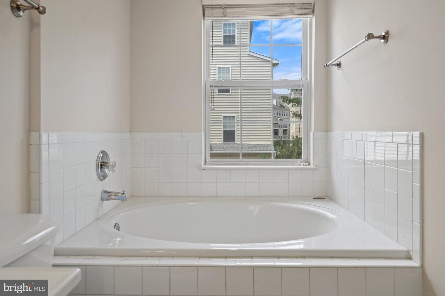 2706 Manhattan Place photo 19