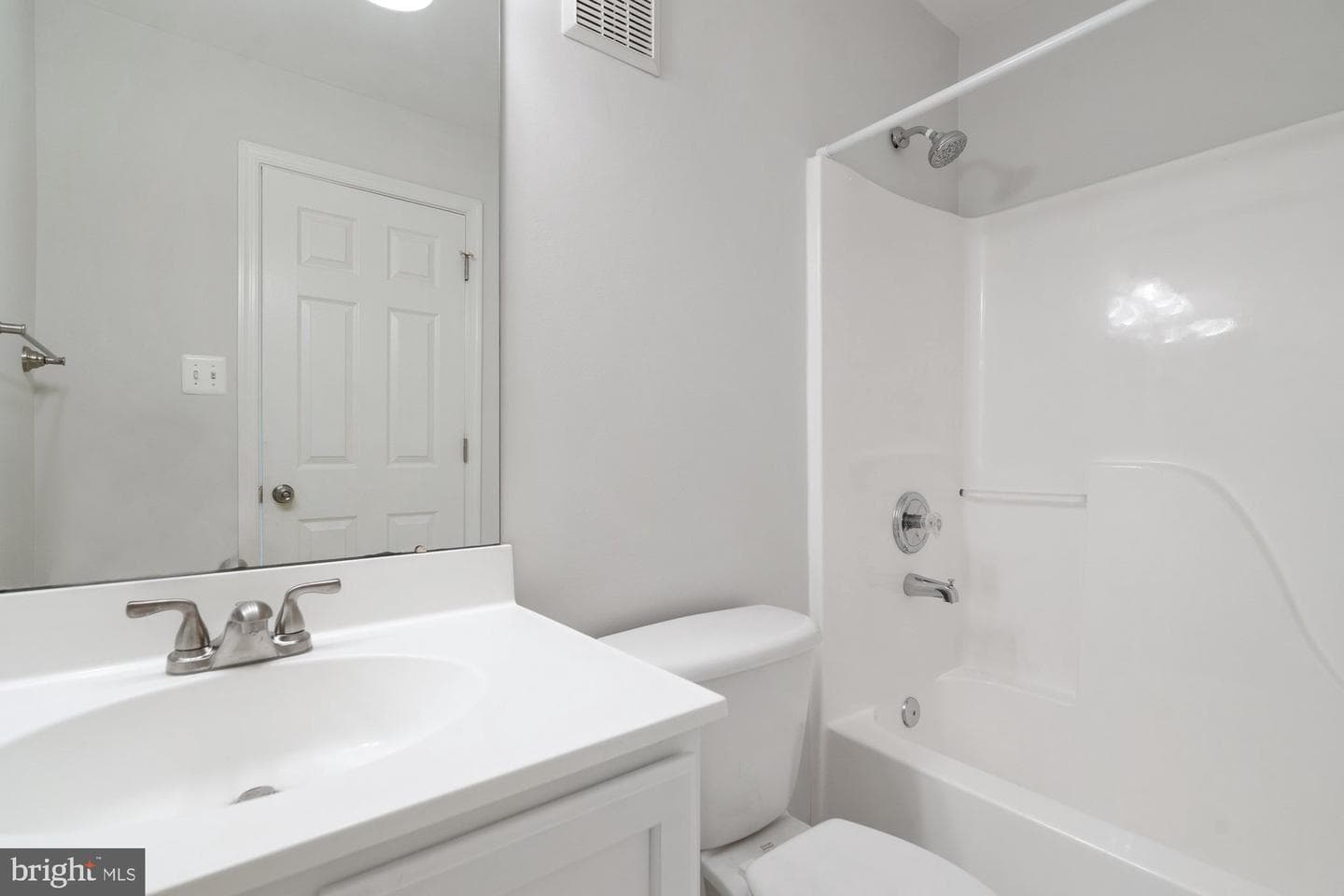 2706 Manhattan Place photo 27