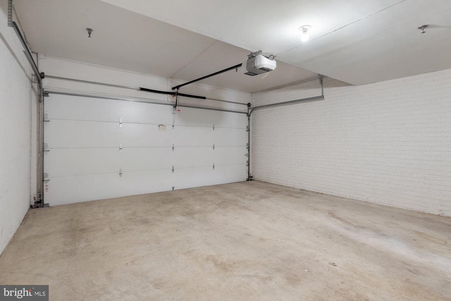 2706 Manhattan Place photo 32