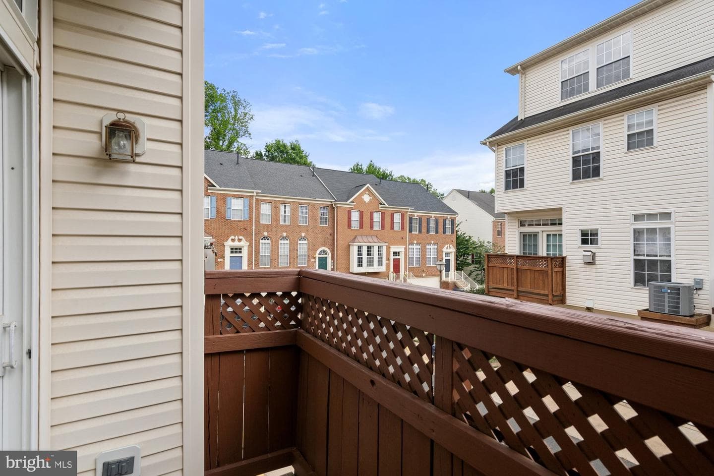 2706 Manhattan Place photo 33