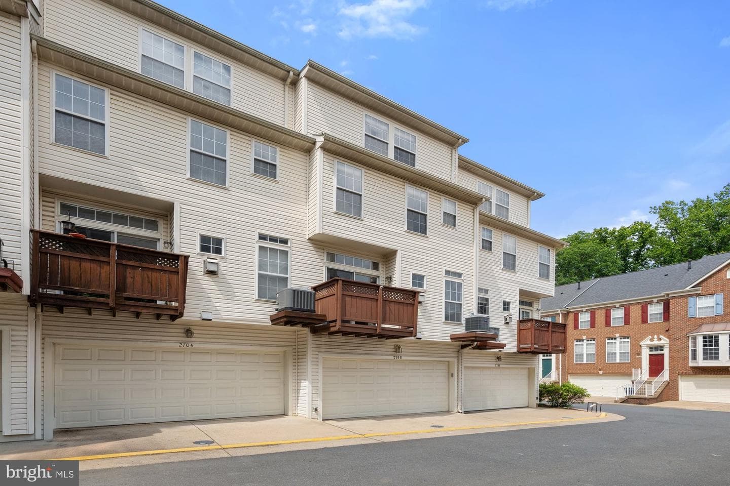 2706 Manhattan Place photo 37