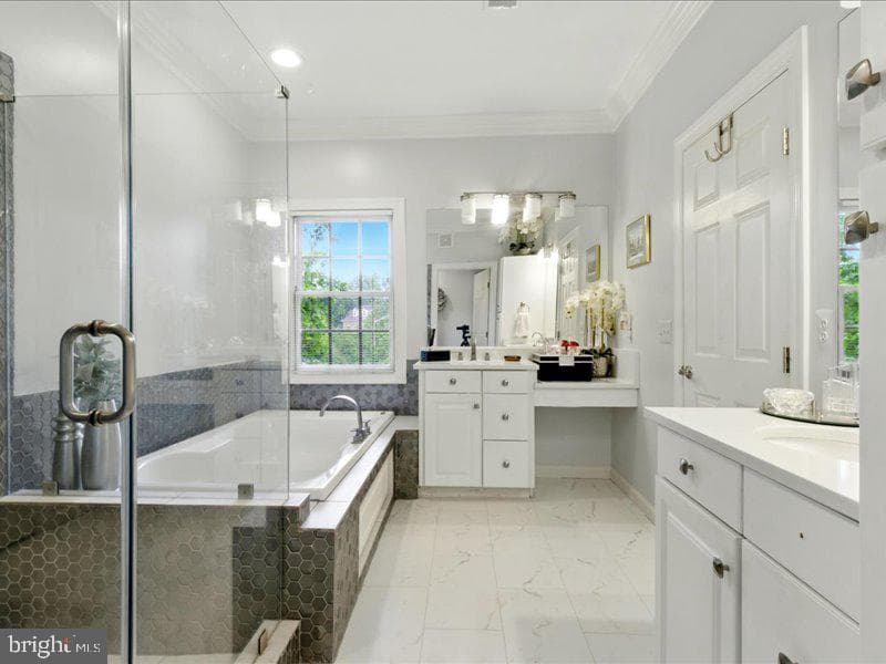 12490 Rose Path Circle photo 11