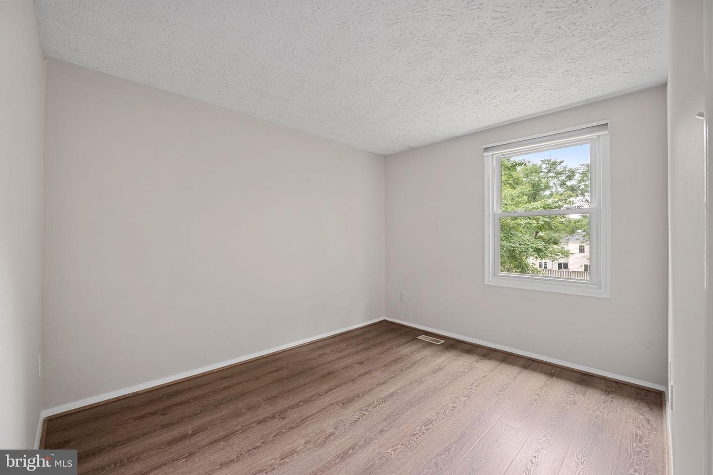 9922 Oakdale Woods Court photo 29