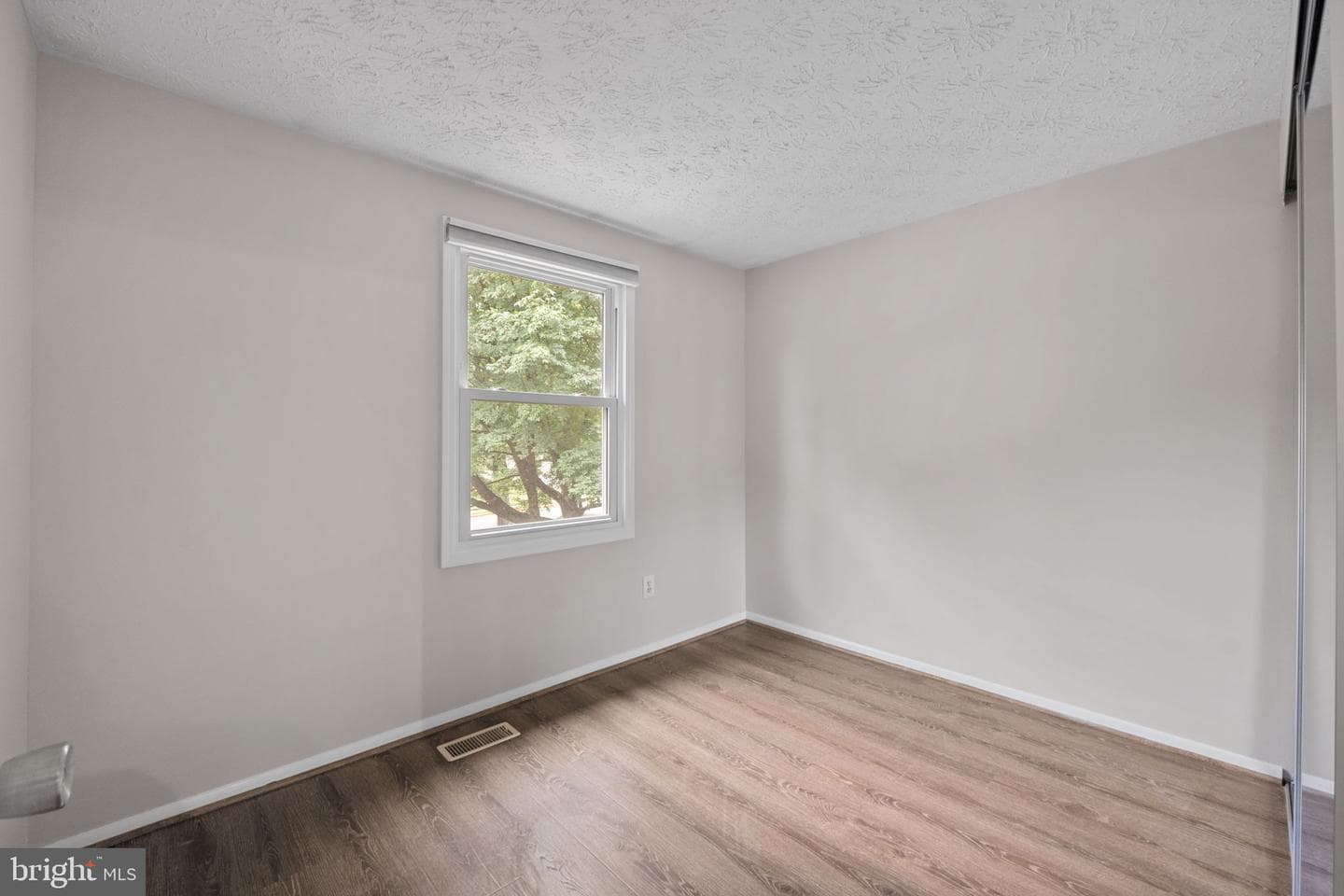 9922 Oakdale Woods Court photo 33