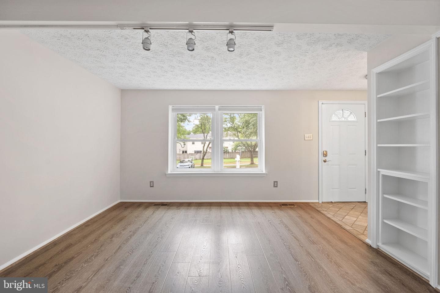 9922 Oakdale Woods Court photo 5