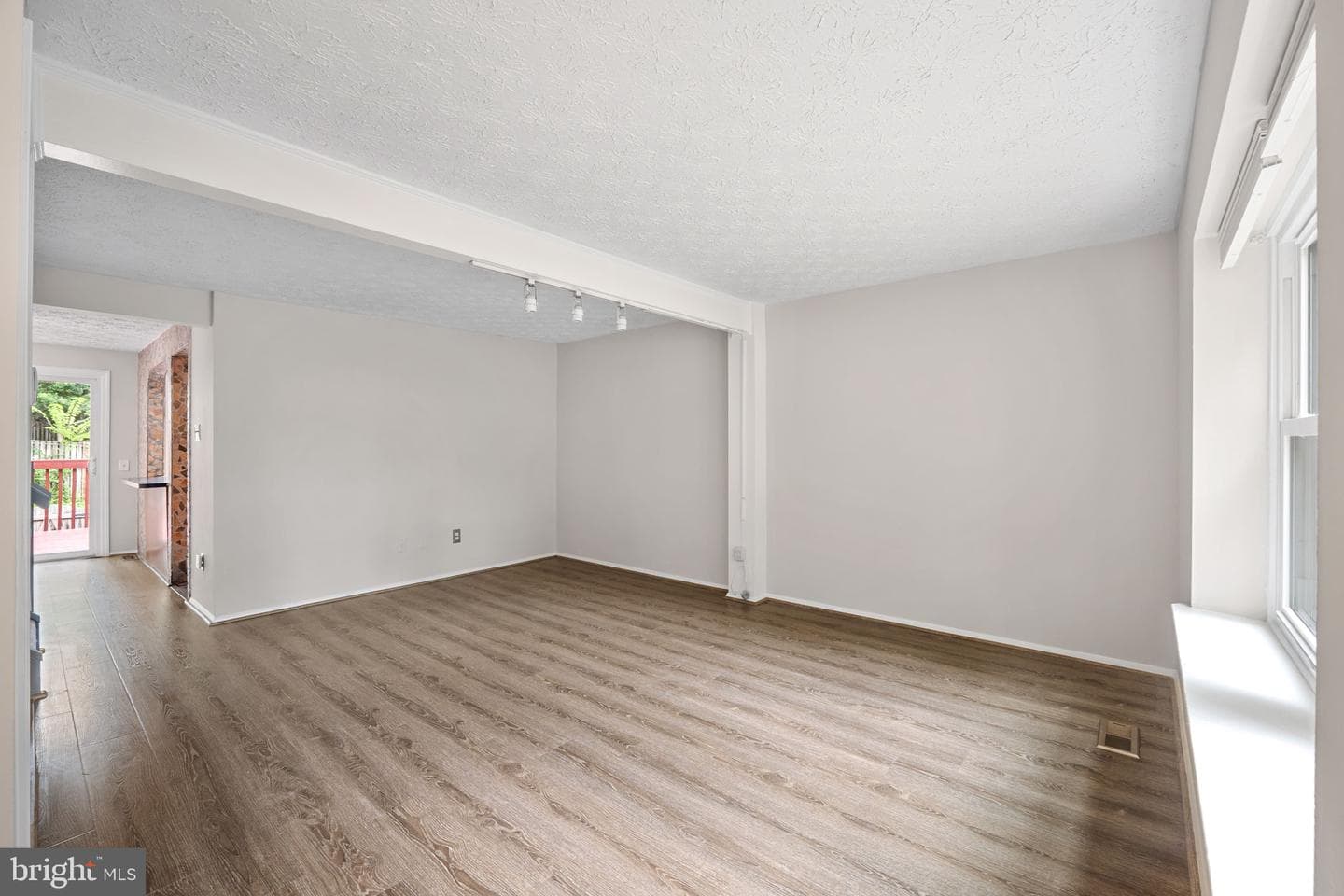 9922 Oakdale Woods Court photo 7