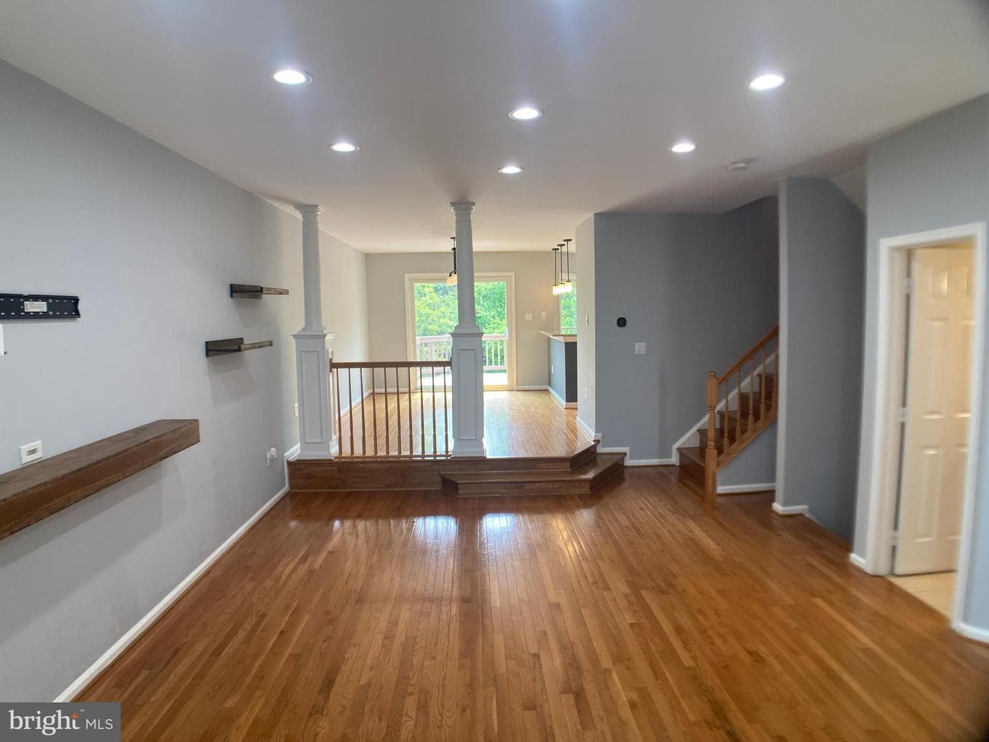 8726 Wadebrook Terrace photo 4