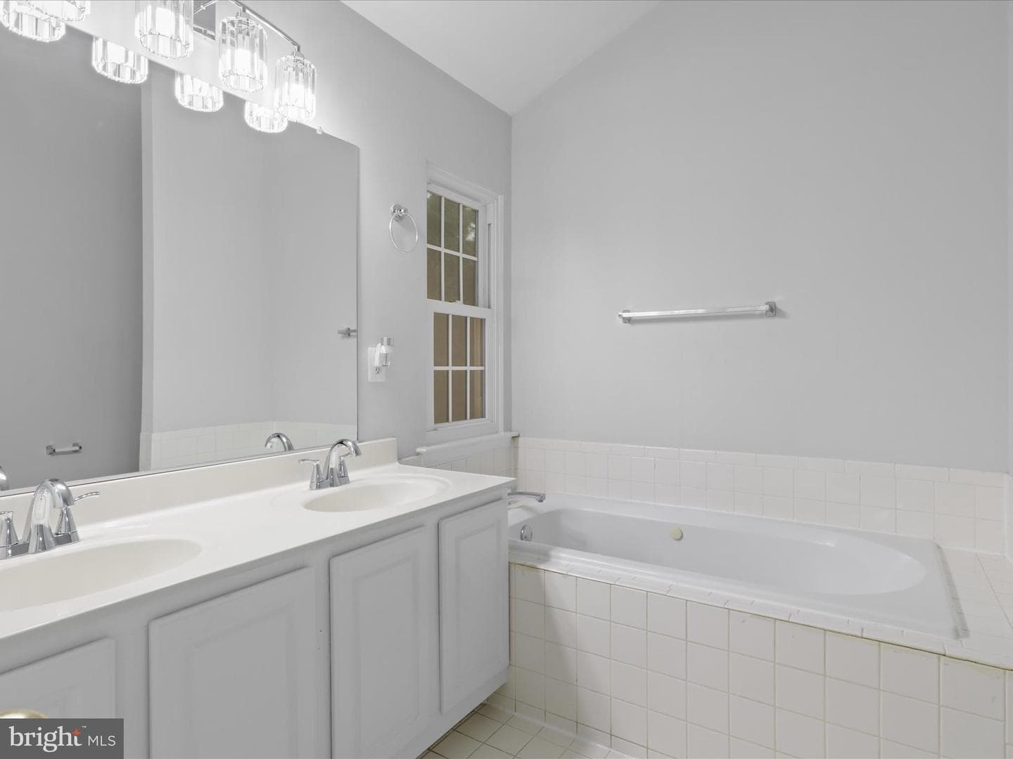 2132 Capstone Circle photo 32