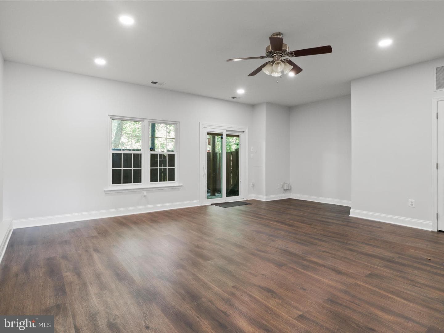 2132 Capstone Circle photo 40
