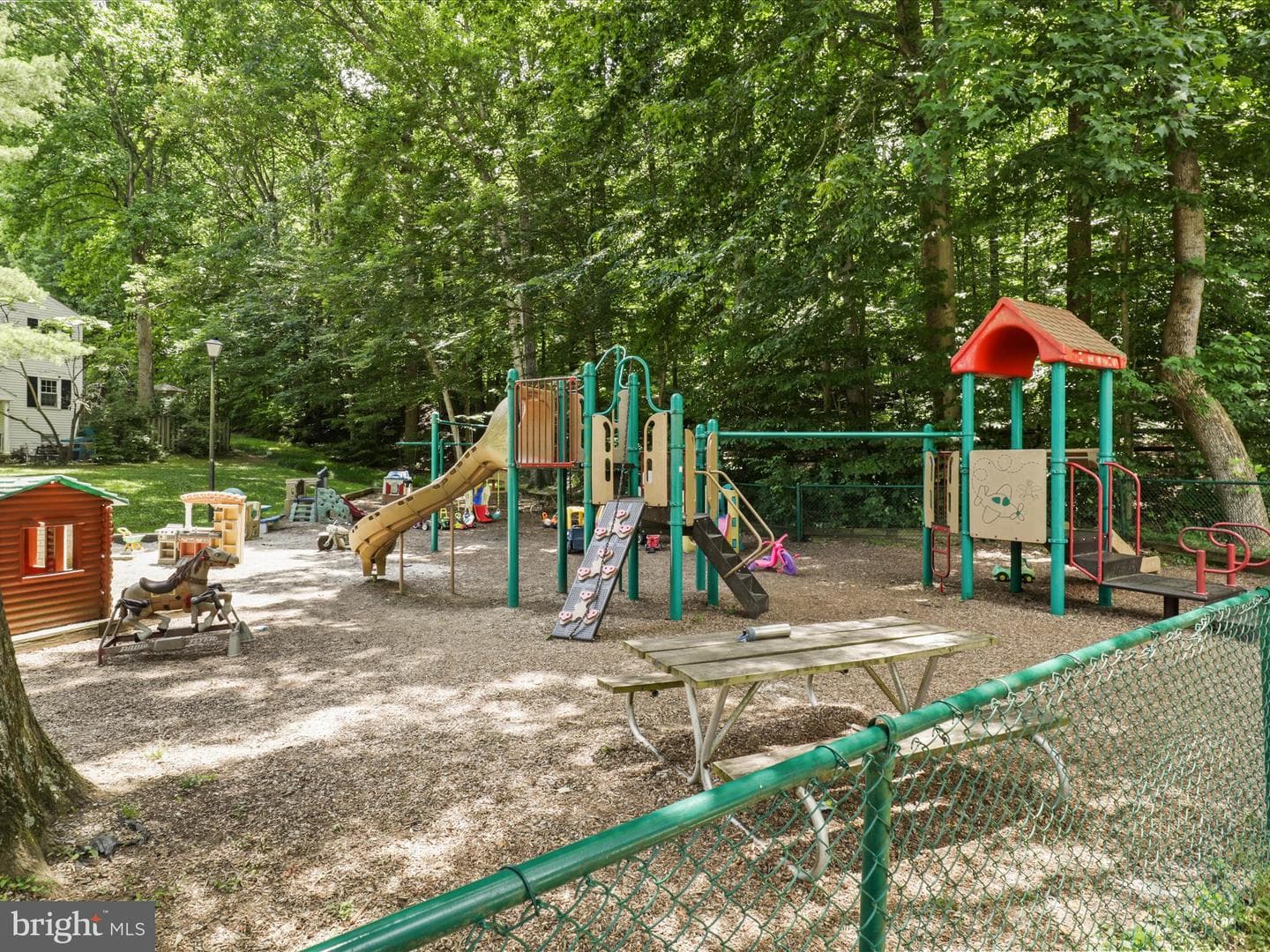 8379 Uxbridge Court photo 36