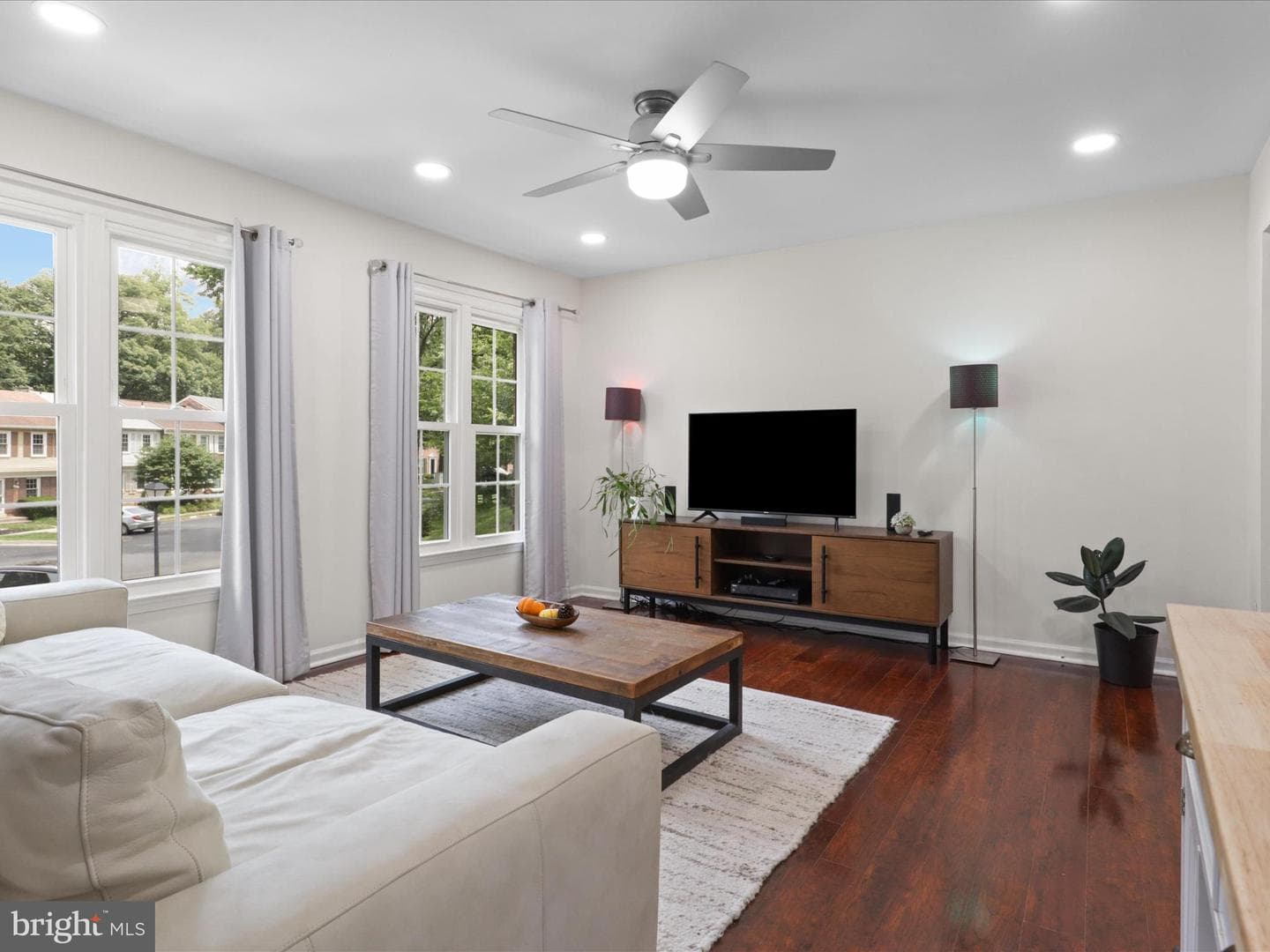 8379 Uxbridge Court photo 6