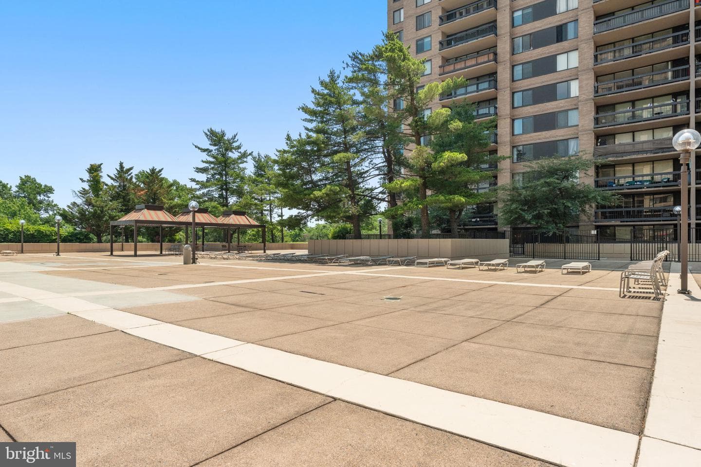 3701 S George Mason Drive #918n photo 63