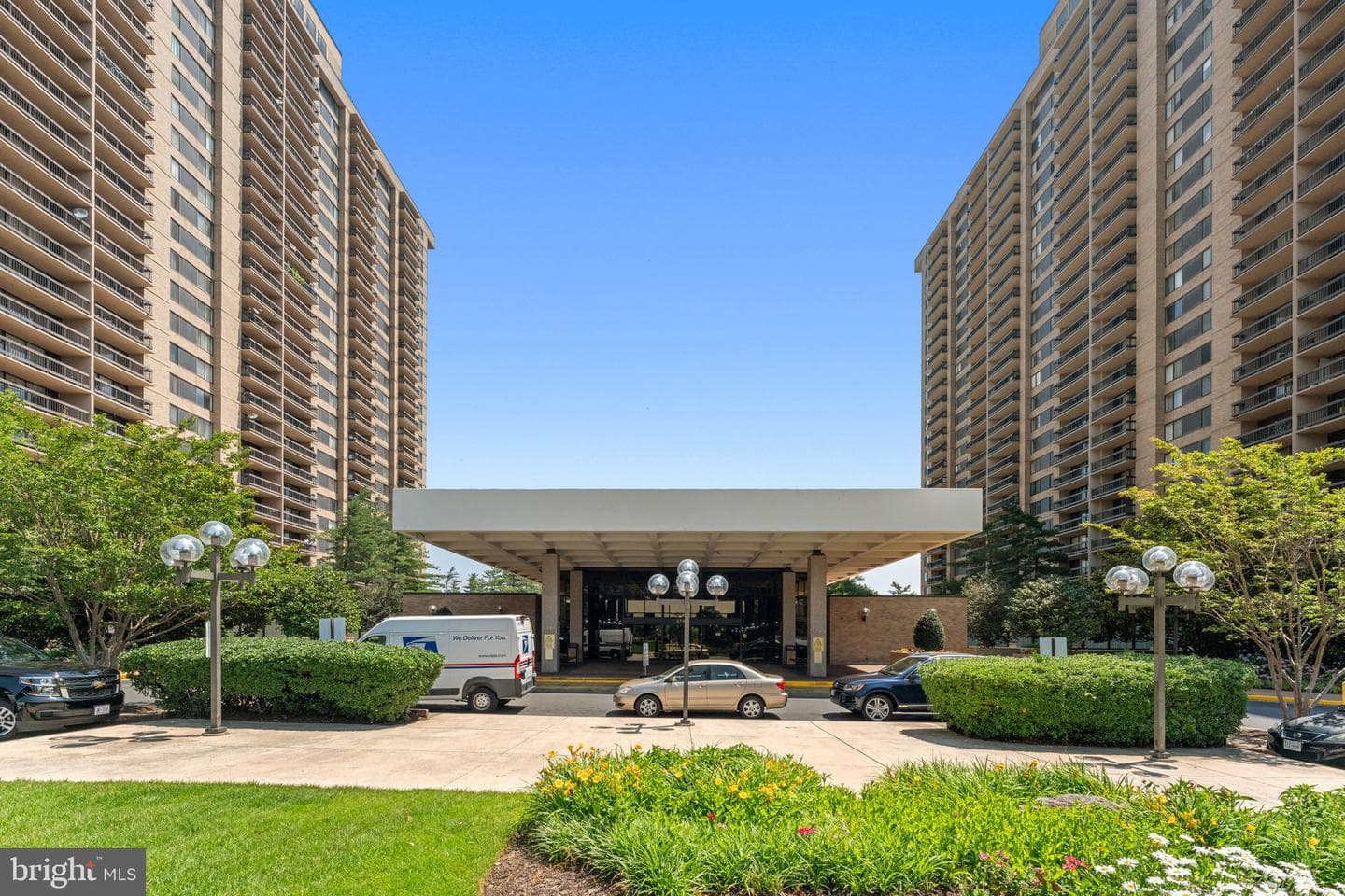 3701 S George Mason Drive #918n photo 8