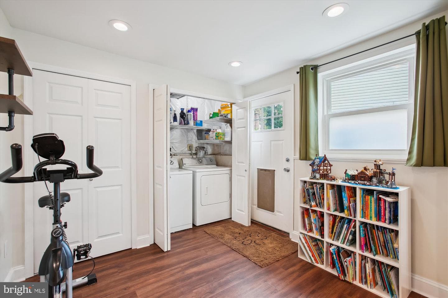 4328 Rolling Stone Way photo 32
