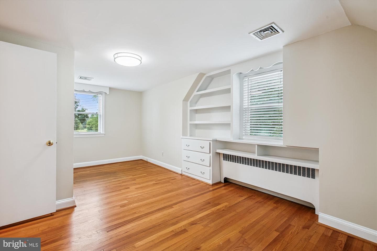 7823 Marthas Lane photo 34