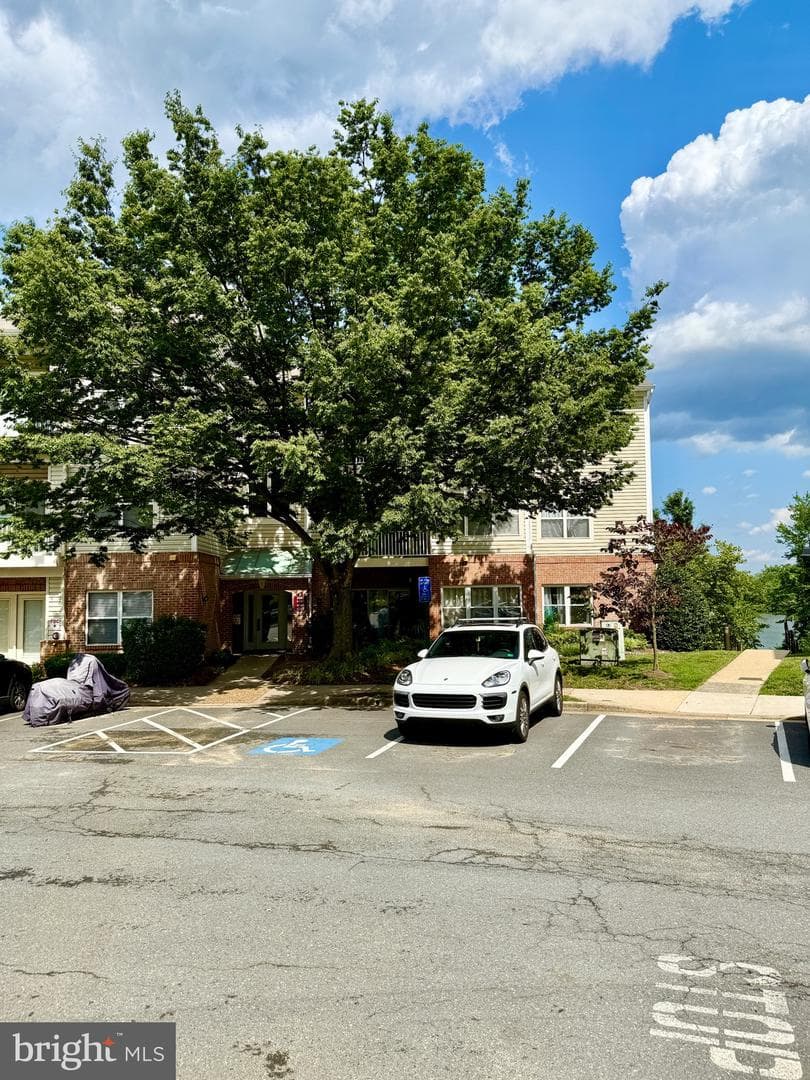 6541 Grange Lane #401