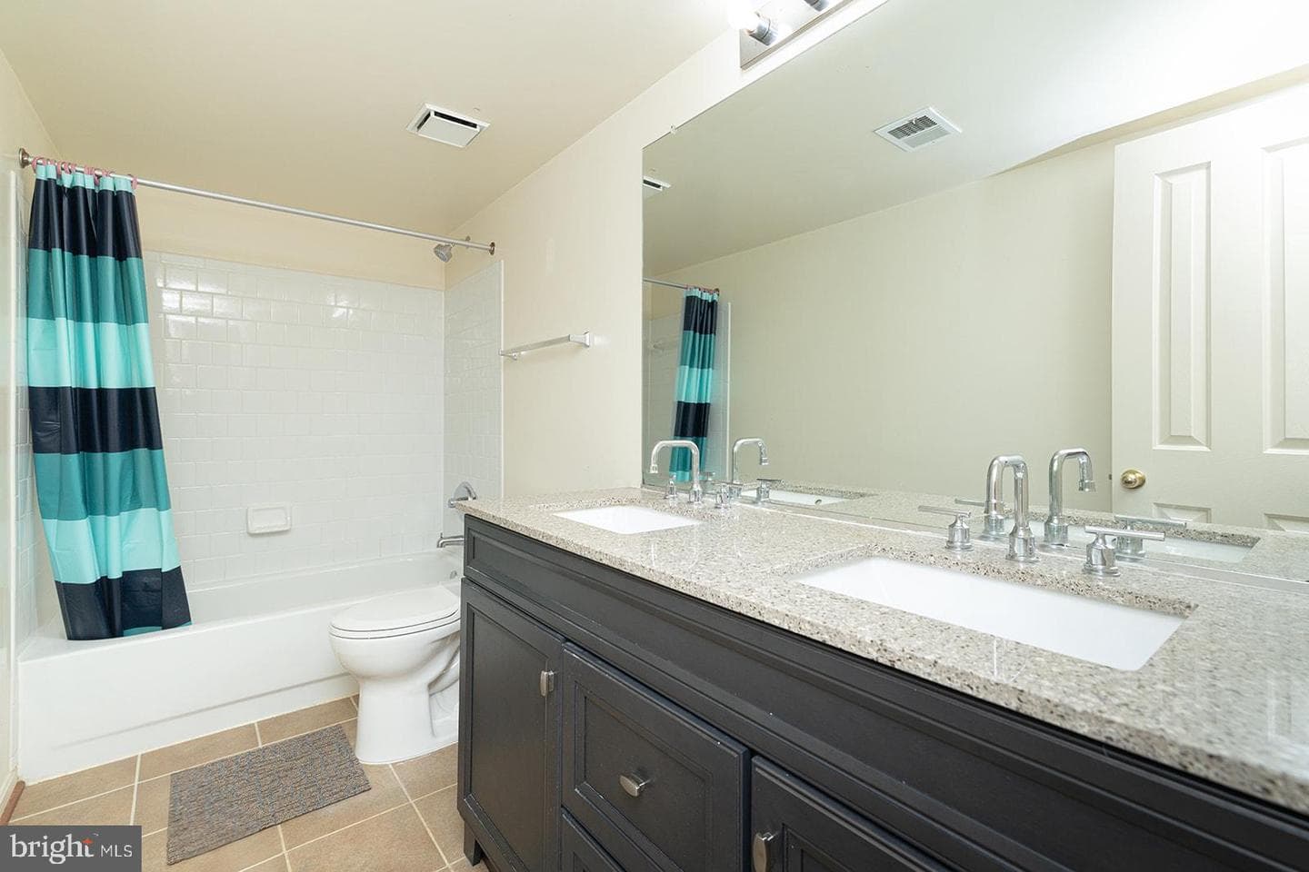 5819 Stream Pond Court photo 18