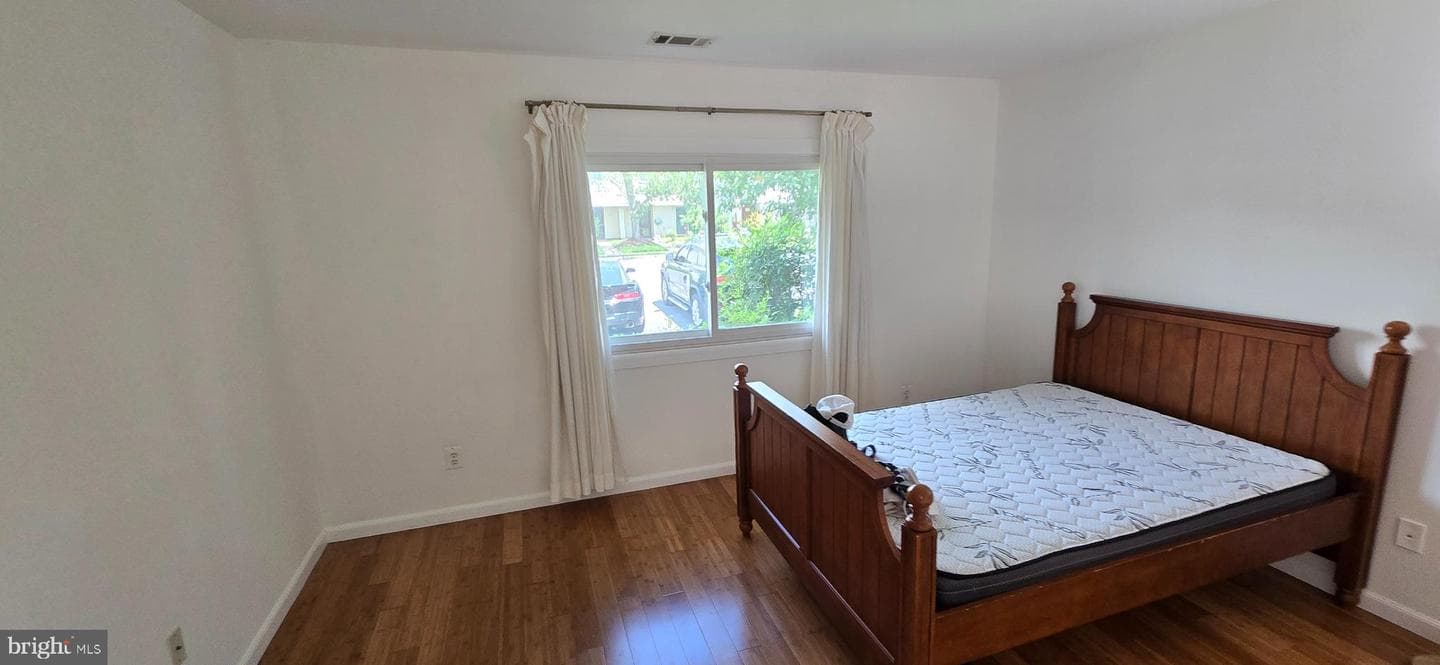 350 Juniper Court photo 19