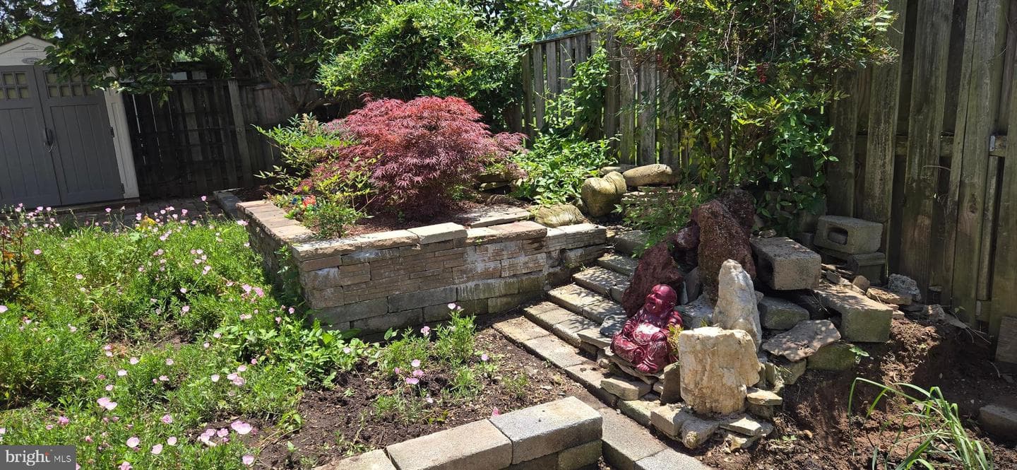 350 Juniper Court photo 53