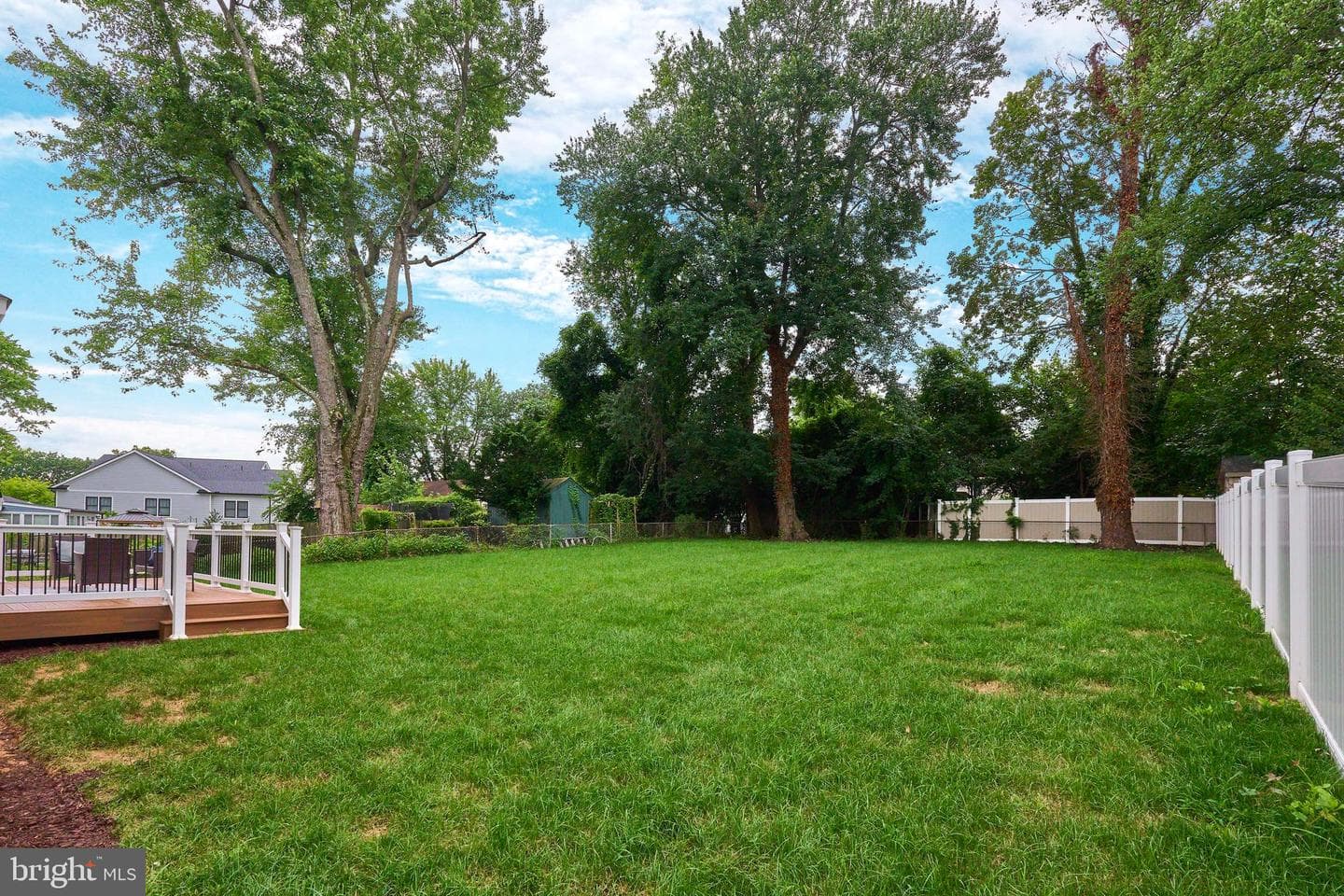 517 Walker Street SW photo 55