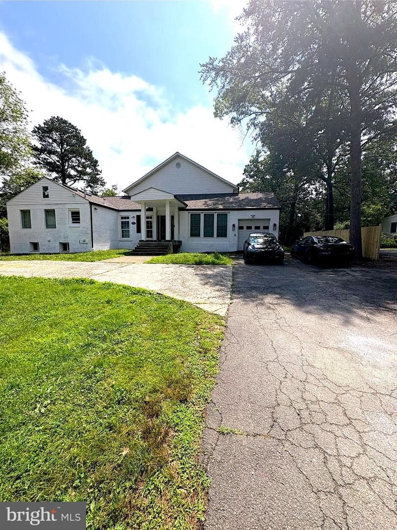 4925 Lincoln Avenue photo 2
