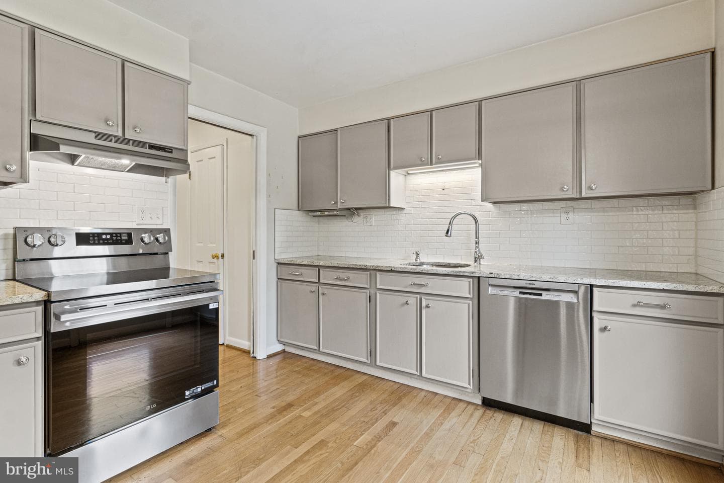 7119 Sea Cliff Road photo 11