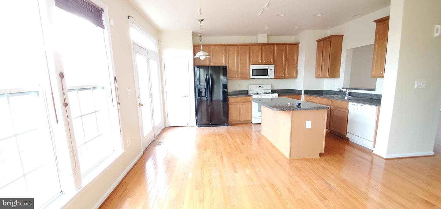 5685 Faircloth Court photo 10