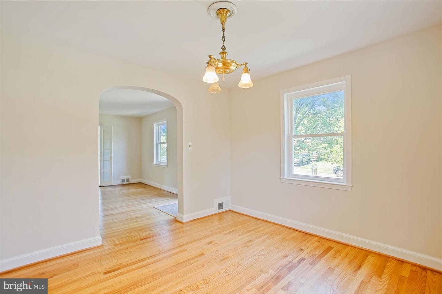 5909 Frederick Street photo 15