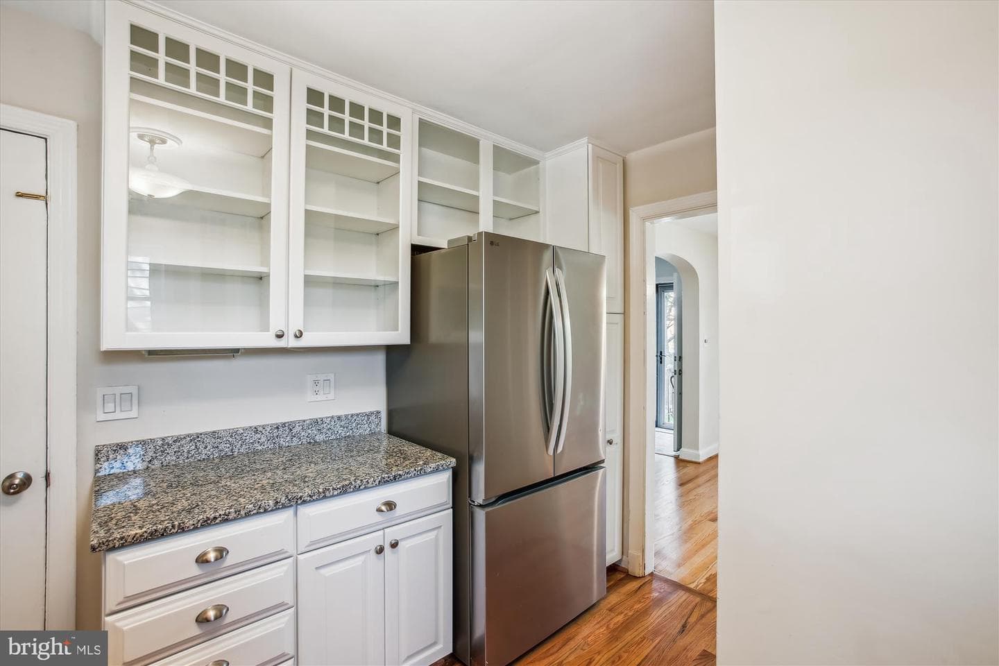 5909 Frederick Street photo 20