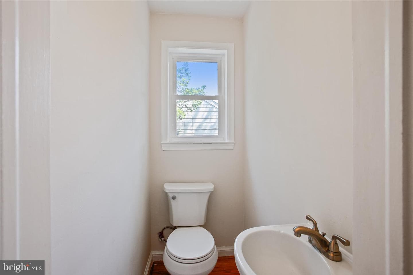 5909 Frederick Street photo 21