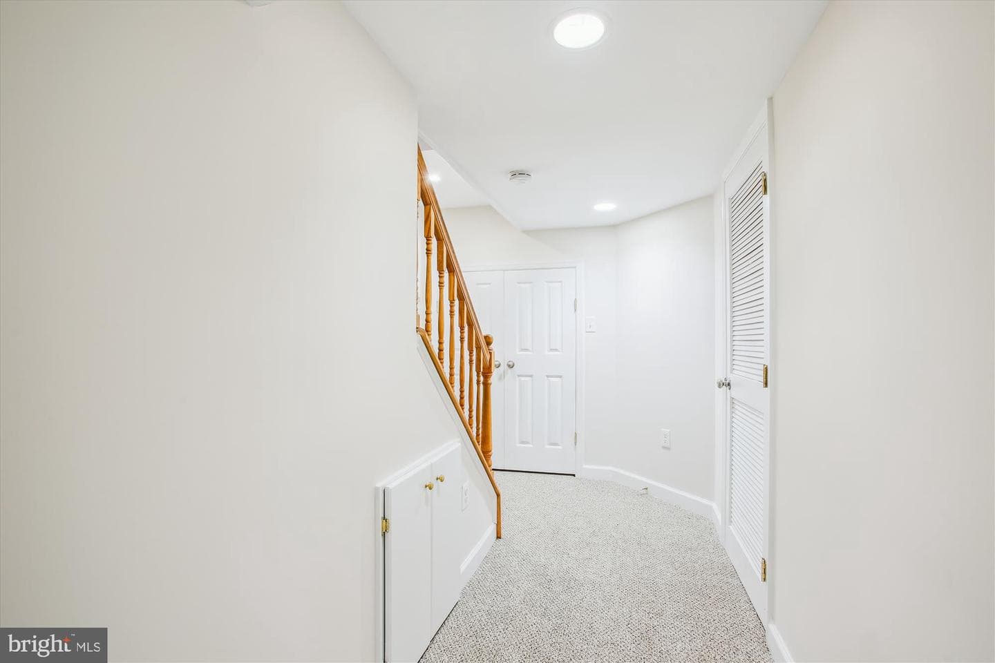 5909 Frederick Street photo 36
