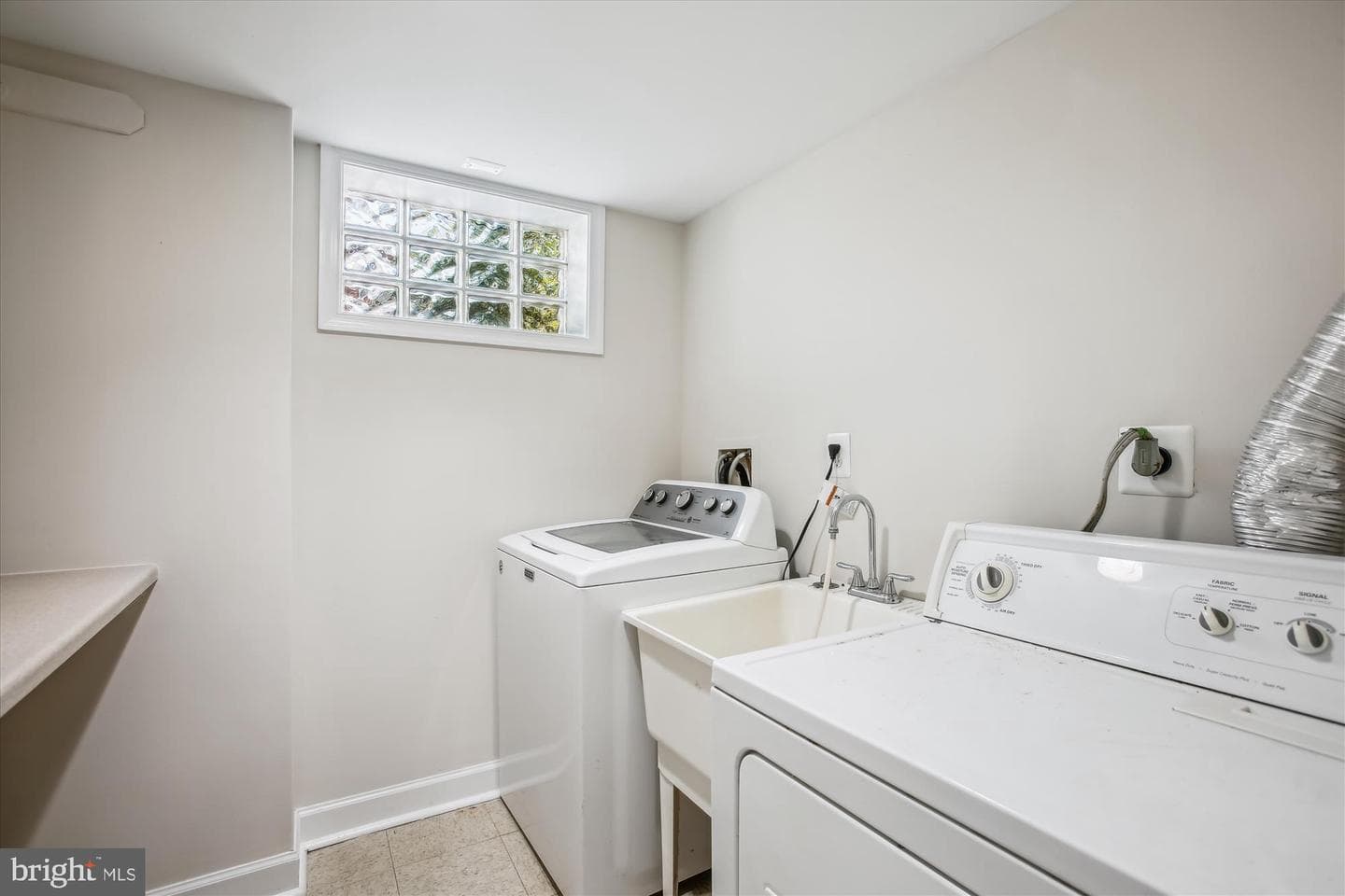 5909 Frederick Street photo 44