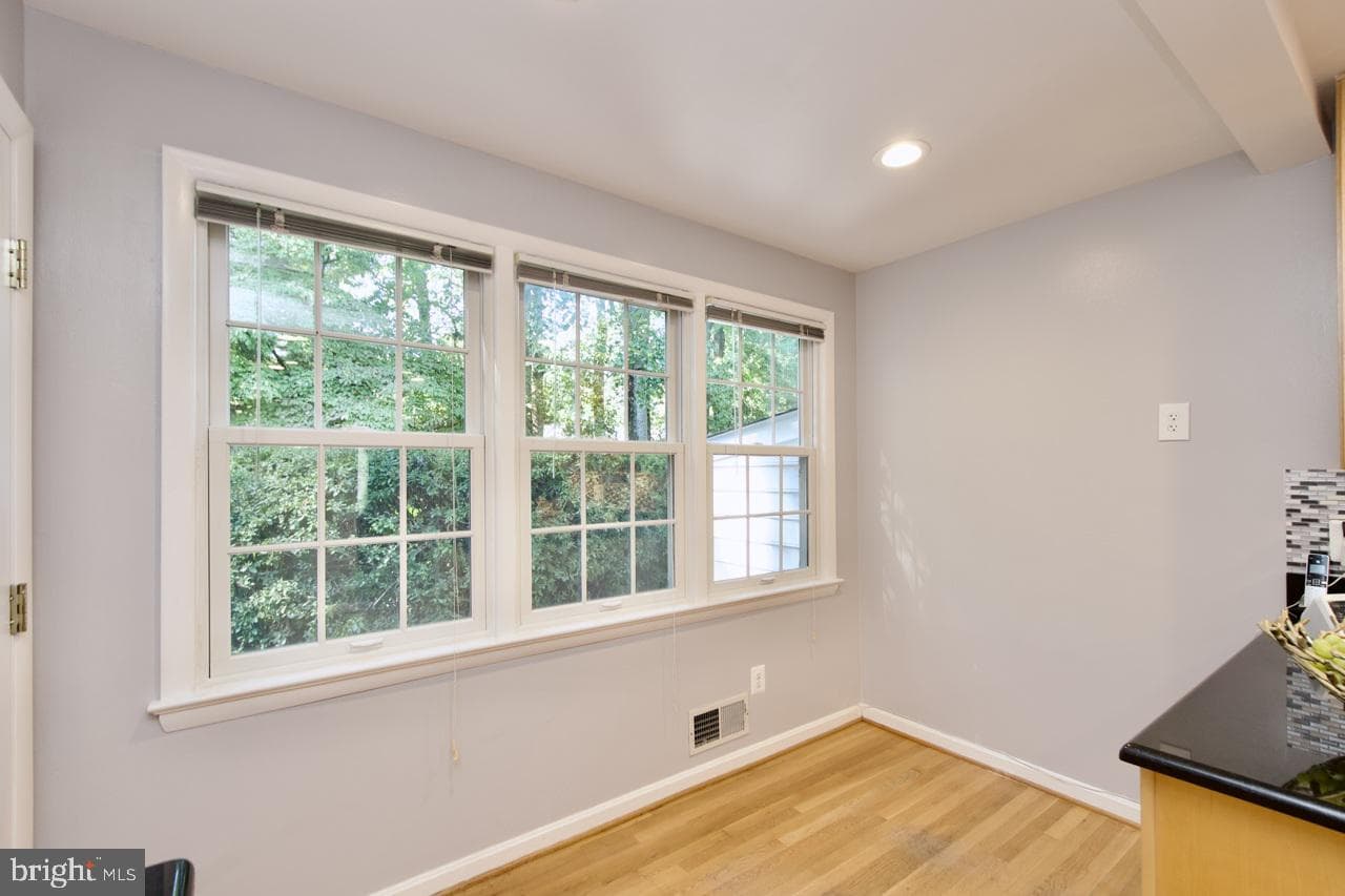 6613 Kerns Road photo 13