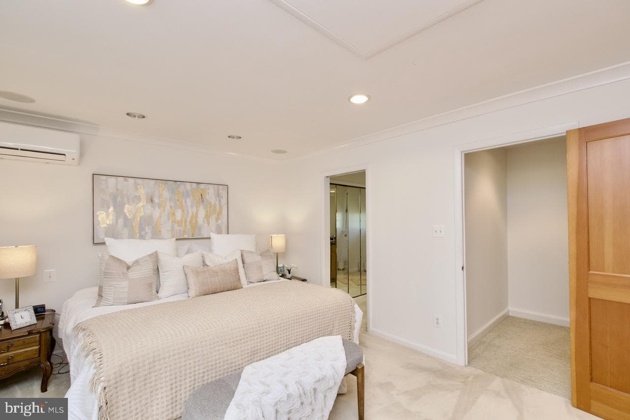 6613 Kerns Road photo 17