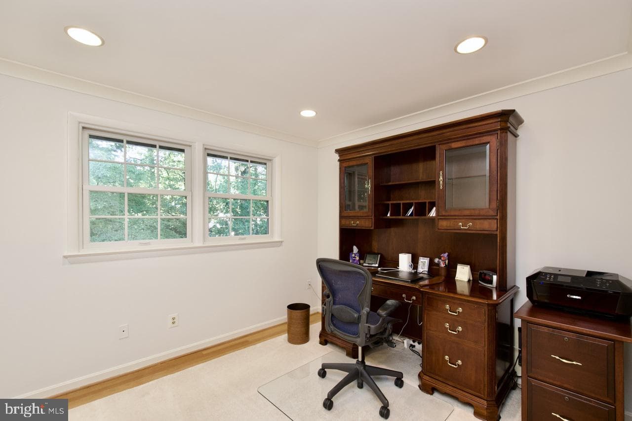 6613 Kerns Road photo 22