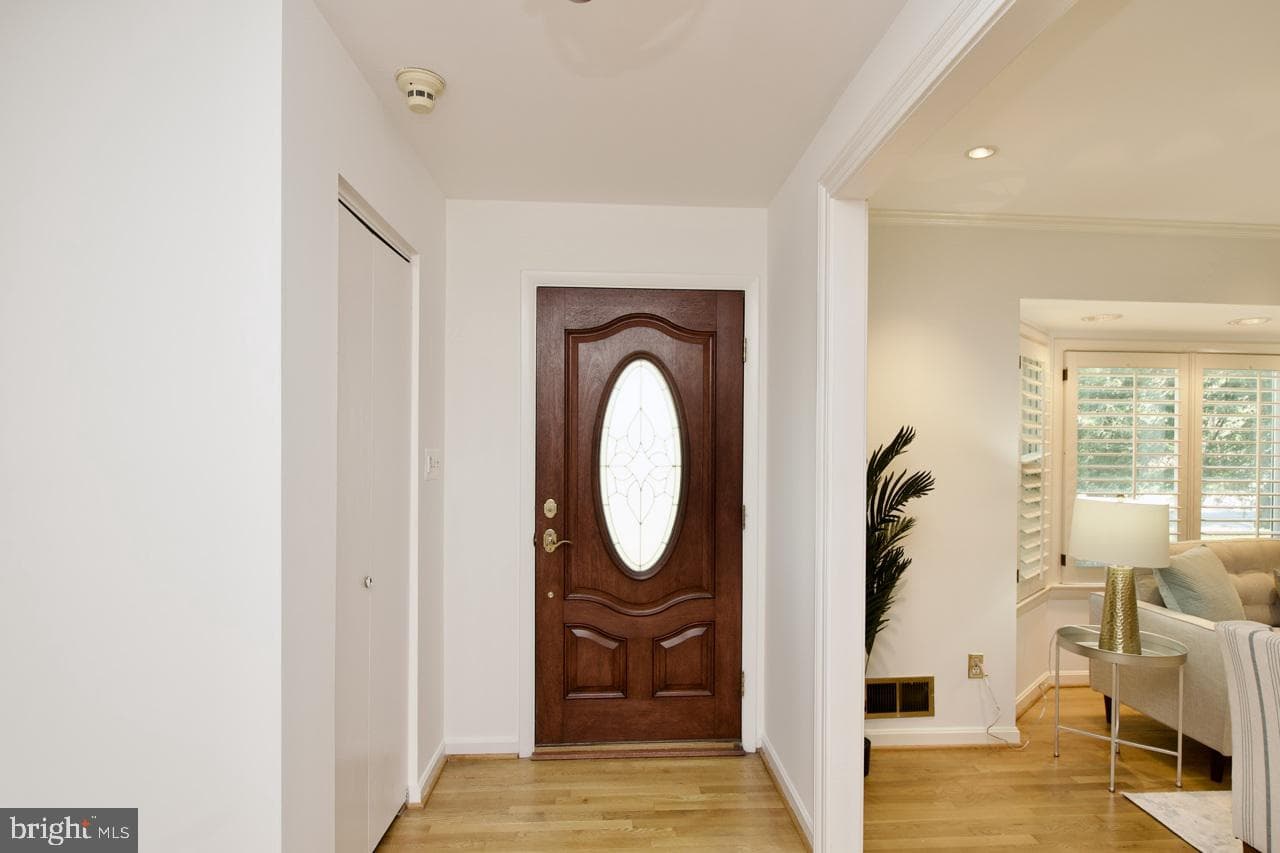6613 Kerns Road photo 3