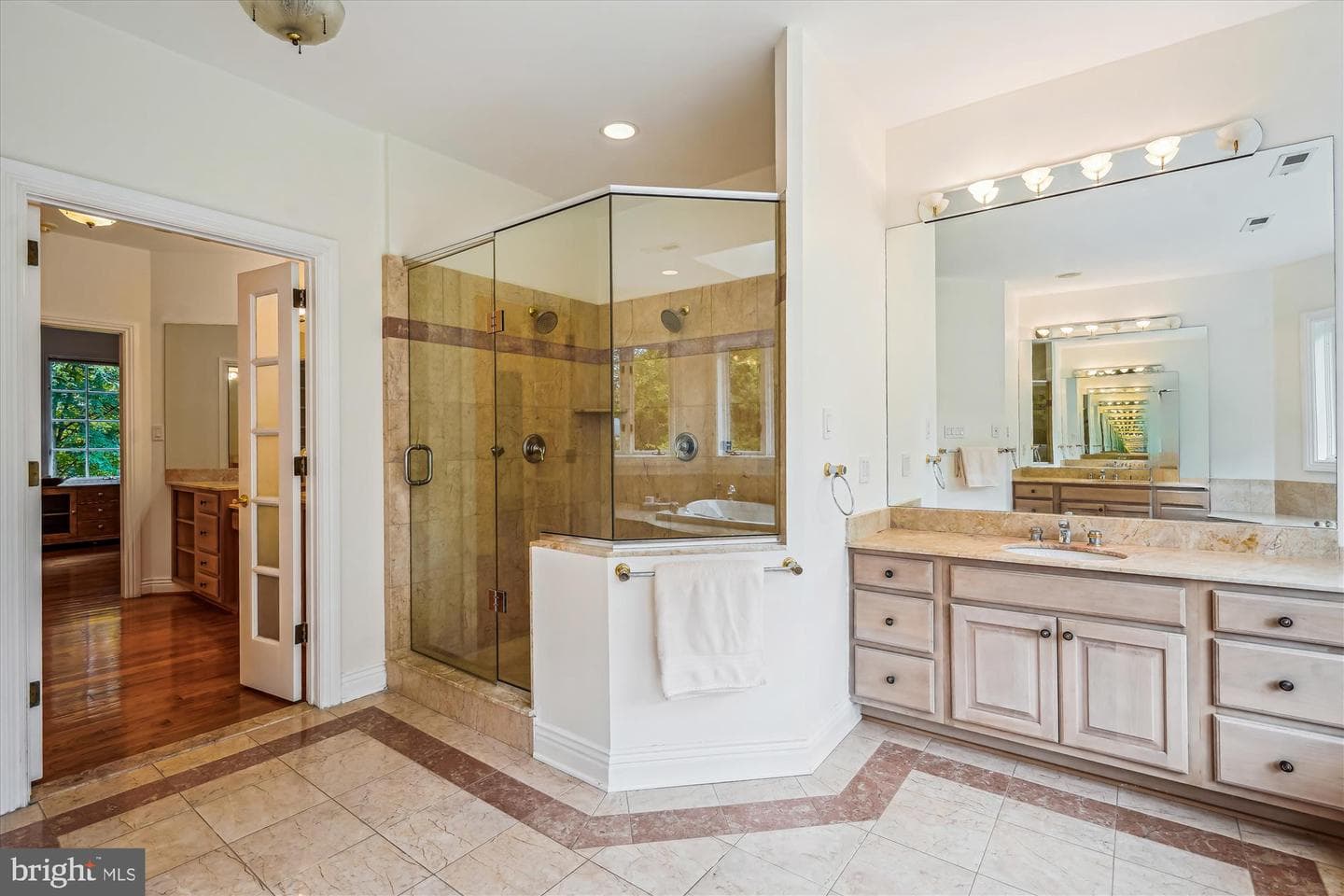 8902 Chequers Way photo 50