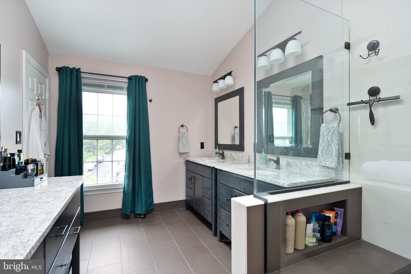 5942 Norham Drive photo 30