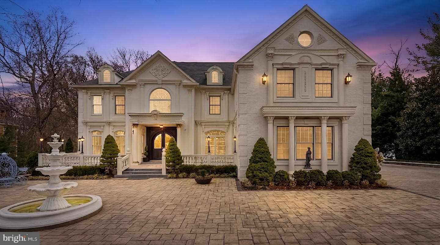 423 Seneca Road, Great Falls