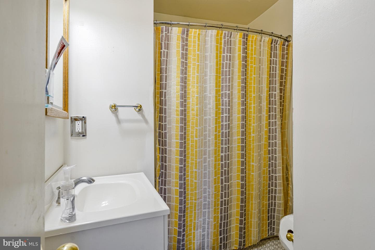 8615 Acorn Circle photo 30