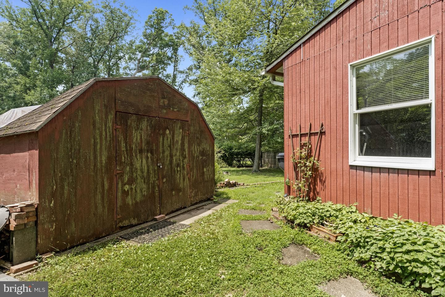 8615 Acorn Circle photo 40