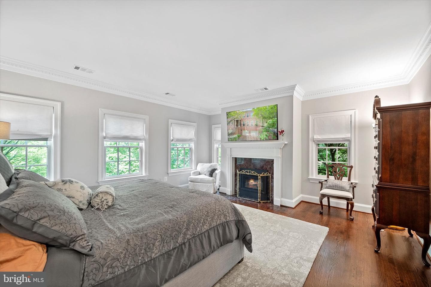 2011 Mayfair McLean Court photo 20