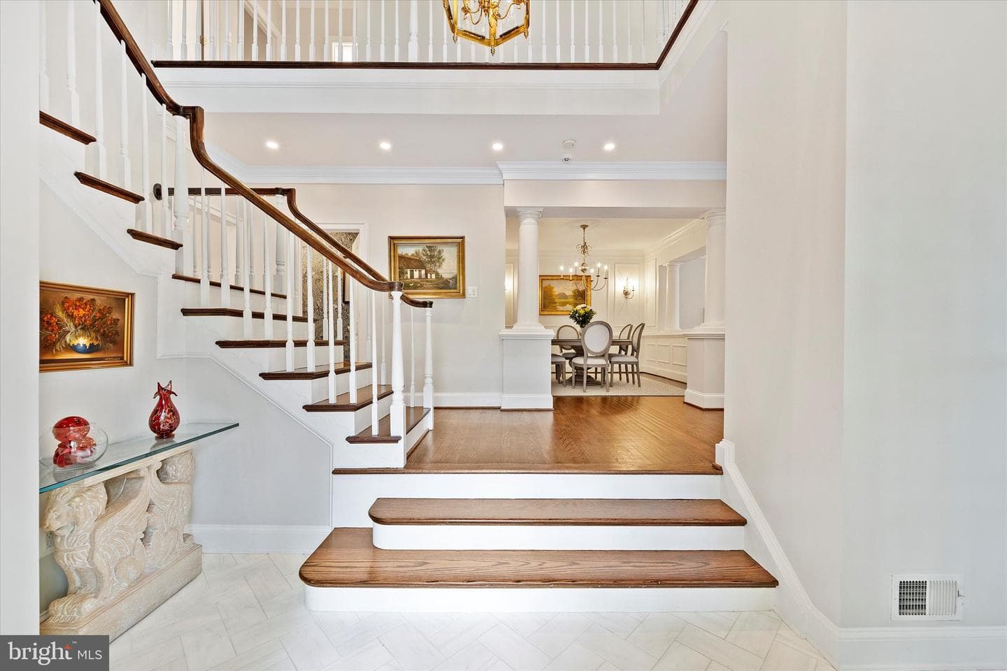 2011 Mayfair McLean Court photo 4