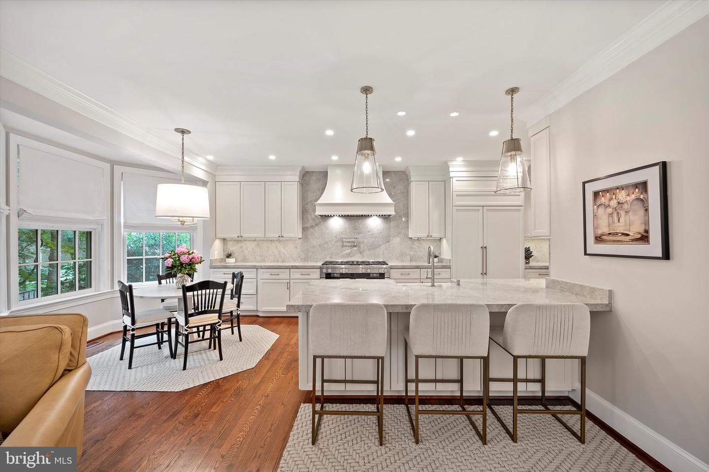 2011 Mayfair McLean Court photo 6