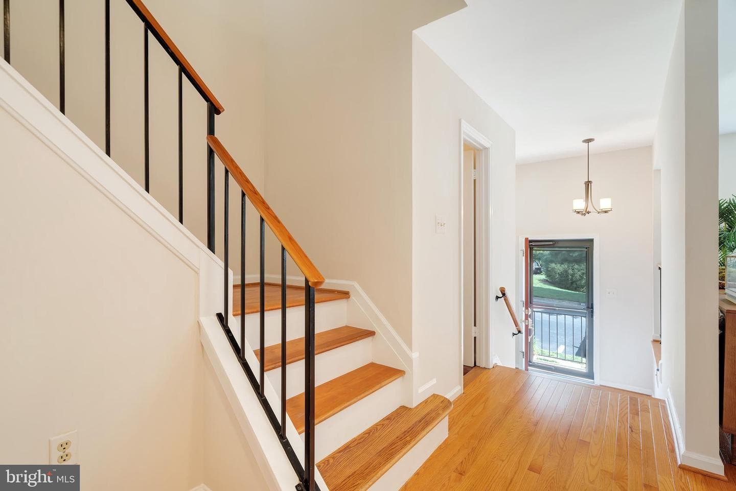 7829 Butterfield Lane photo 21